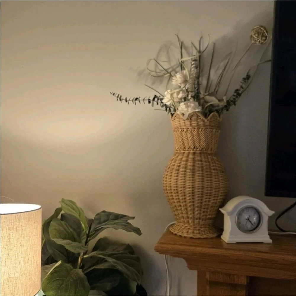 Scalloped Edge Woven Vase -Threshold